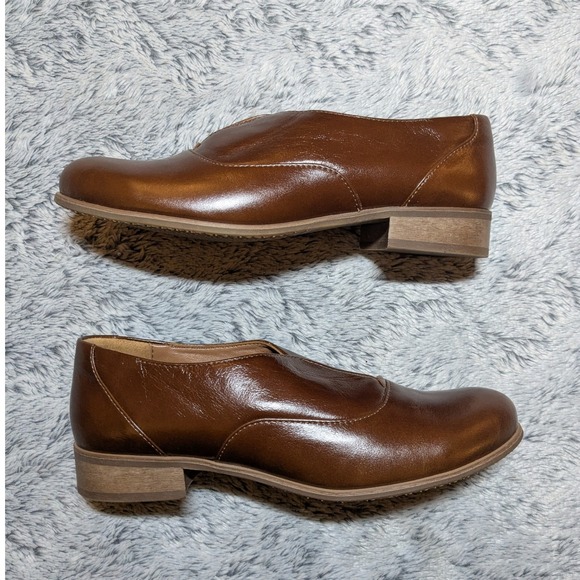 NEW Julia Bo Brown Oxfords Leather Laceless Slip On Size 38 US 7.5 8 - Picture 1 of 8